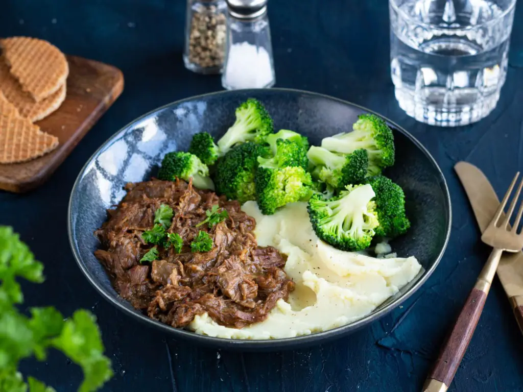 Beef stew with Stroopwafel